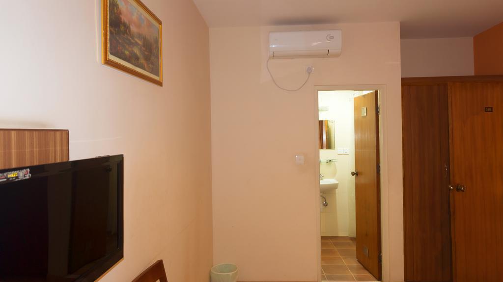 Aryal International Hotel カトマンズ 部屋 写真