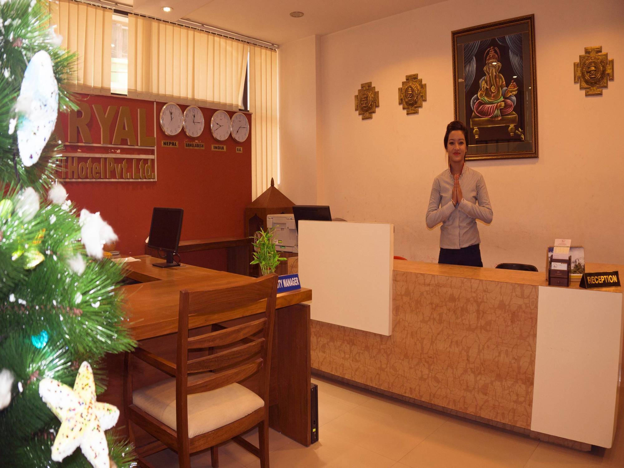 Aryal International Hotel カトマンズ エクステリア 写真