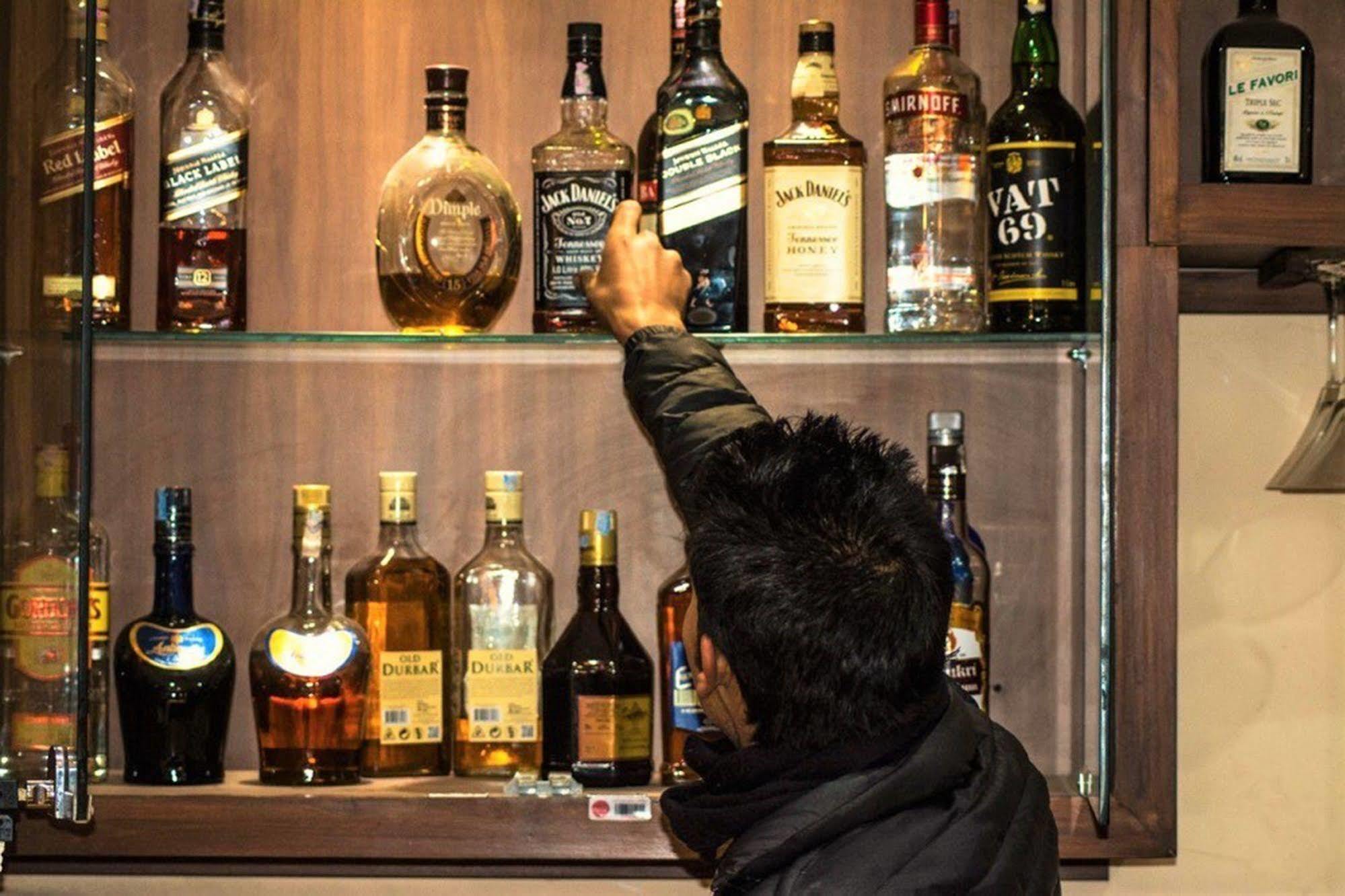 Aryal International Hotel カトマンズ エクステリア 写真